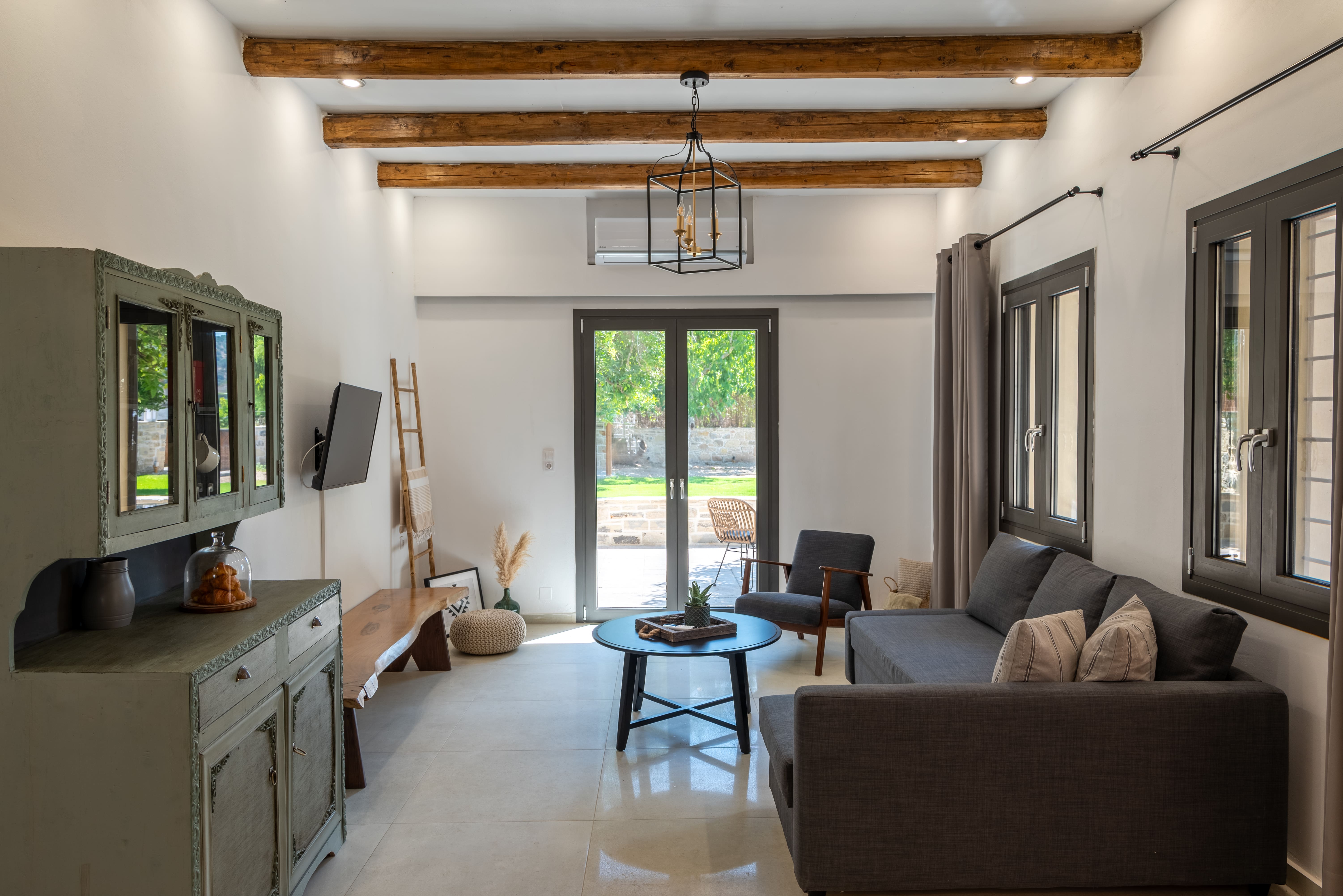 Sillogi Homes Fragma Suiet 